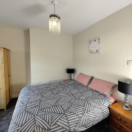 Anstuns Lodge Liverpool Exterior foto